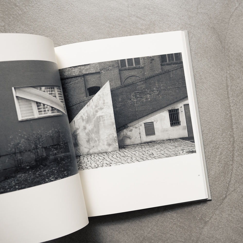 MONO GRAPHY Camera & Art　小島康敬 写真展『中今 | ベルリン』 tweet media