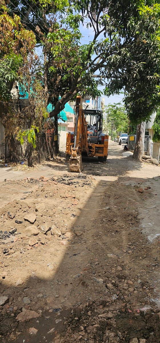 jyoti0010's tweet photo. This road work inside the colony is being done and nobody wants 2 give supervisor no and no qay 2 enter the colony at akashganga colony bhopal
@mprdc no picking calls, no permission taken before doing  this work, this is really bad @ bhopalmunicipalcorporation @cmhelplinempgo1 https://t.co/9G70i4pUle