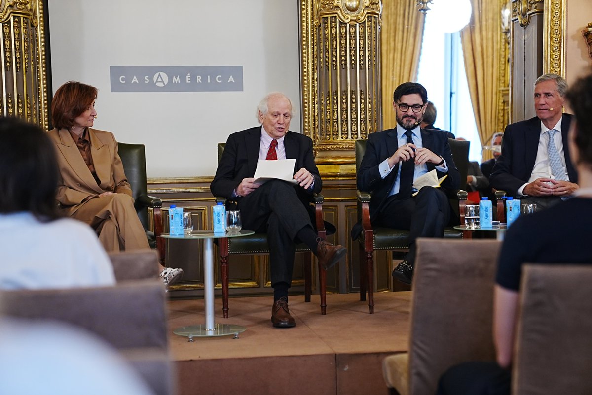 Fundación Carolina tweet media