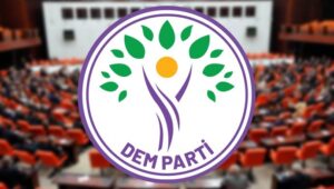 baris_sureci's tweet photo. DEM Parti’nin 5 günlük toplantı süreci başladı

📌DEM Parti’nin süreç başta olmak üzere birçok konuyu ele alacağı 5 gün sürecek toplantıları başladı. https://t.co/9UluJ2YmAW
