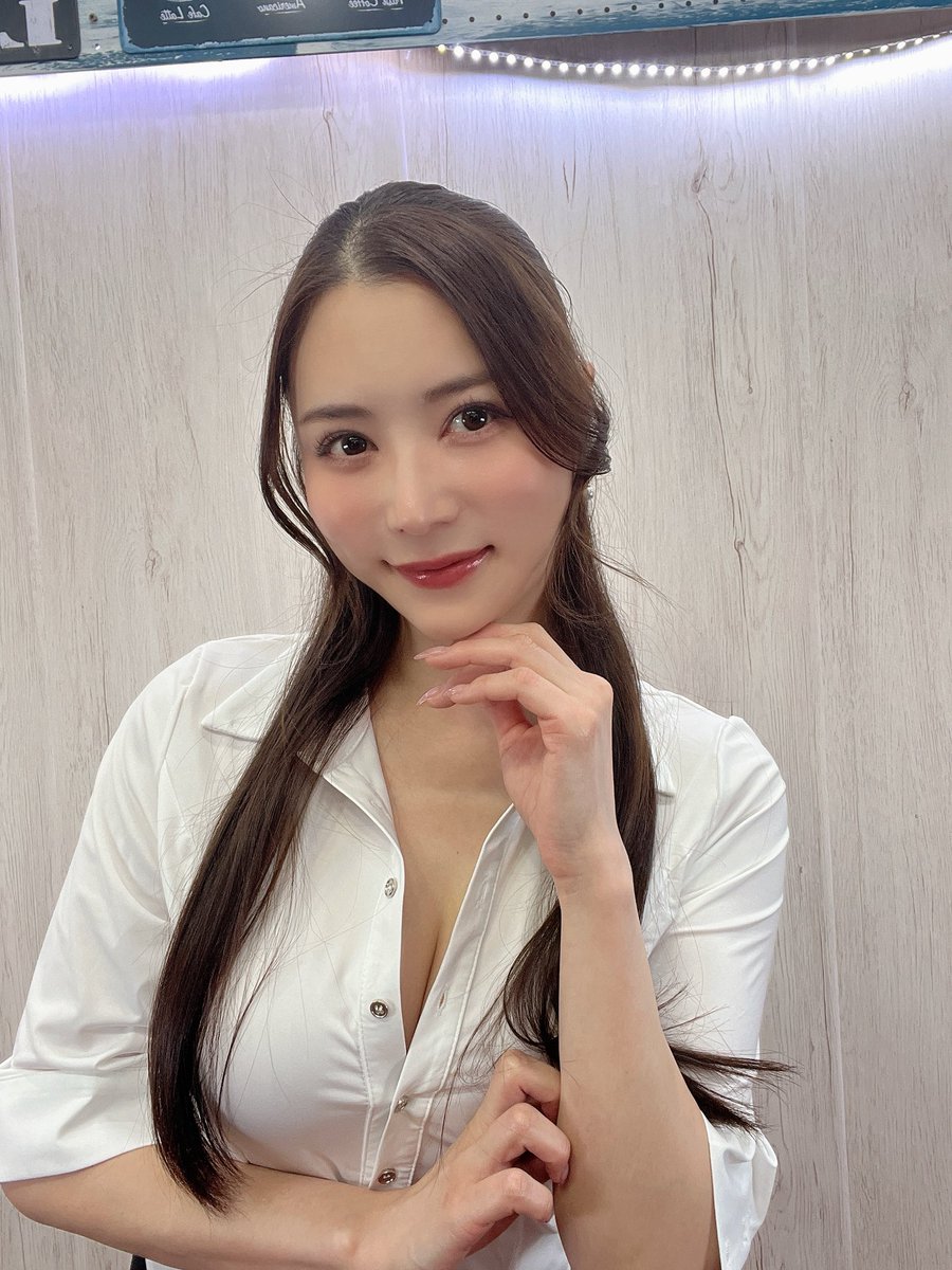 shiromine_miu's tweet photo. 待ってるねんっ💜

https://t.co/u5sa12cCdT https://t.co/wzbIwt4O0K