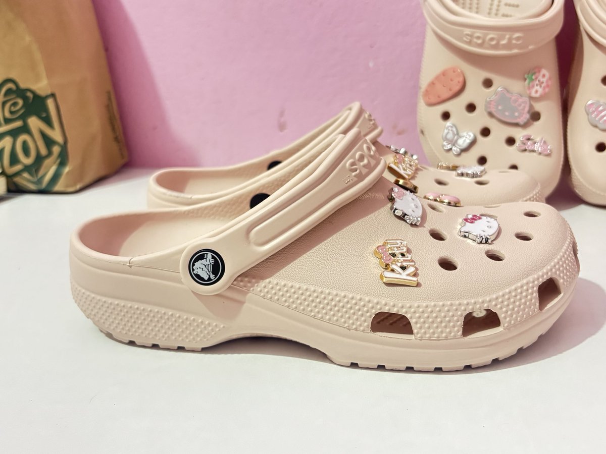 beybeimeow tweet media