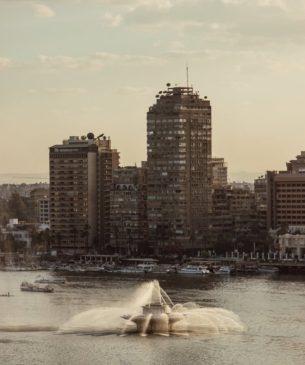 مصطفى |١٤١٧هَـ tweet media