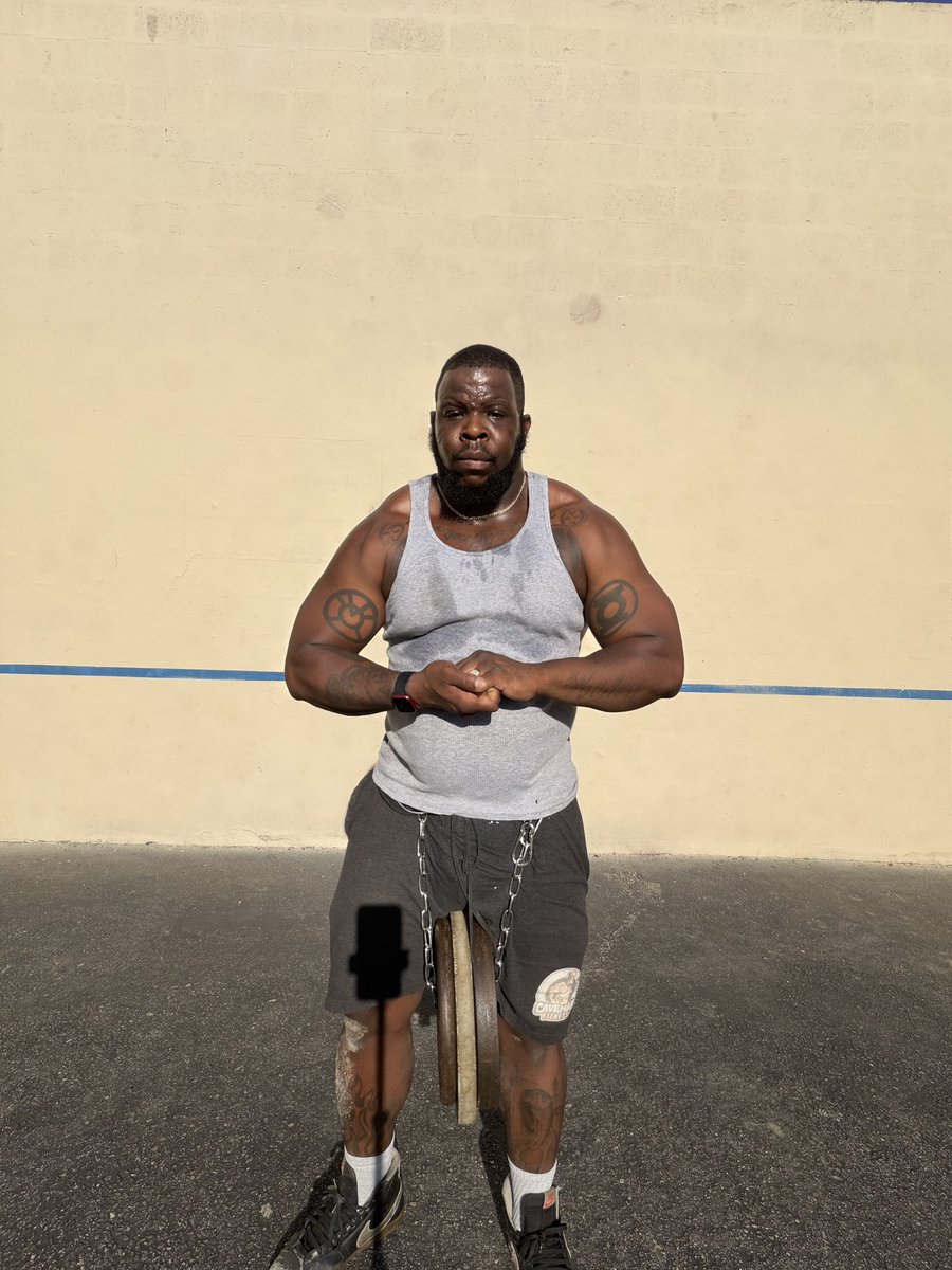 C.M.A LLC! tweet media