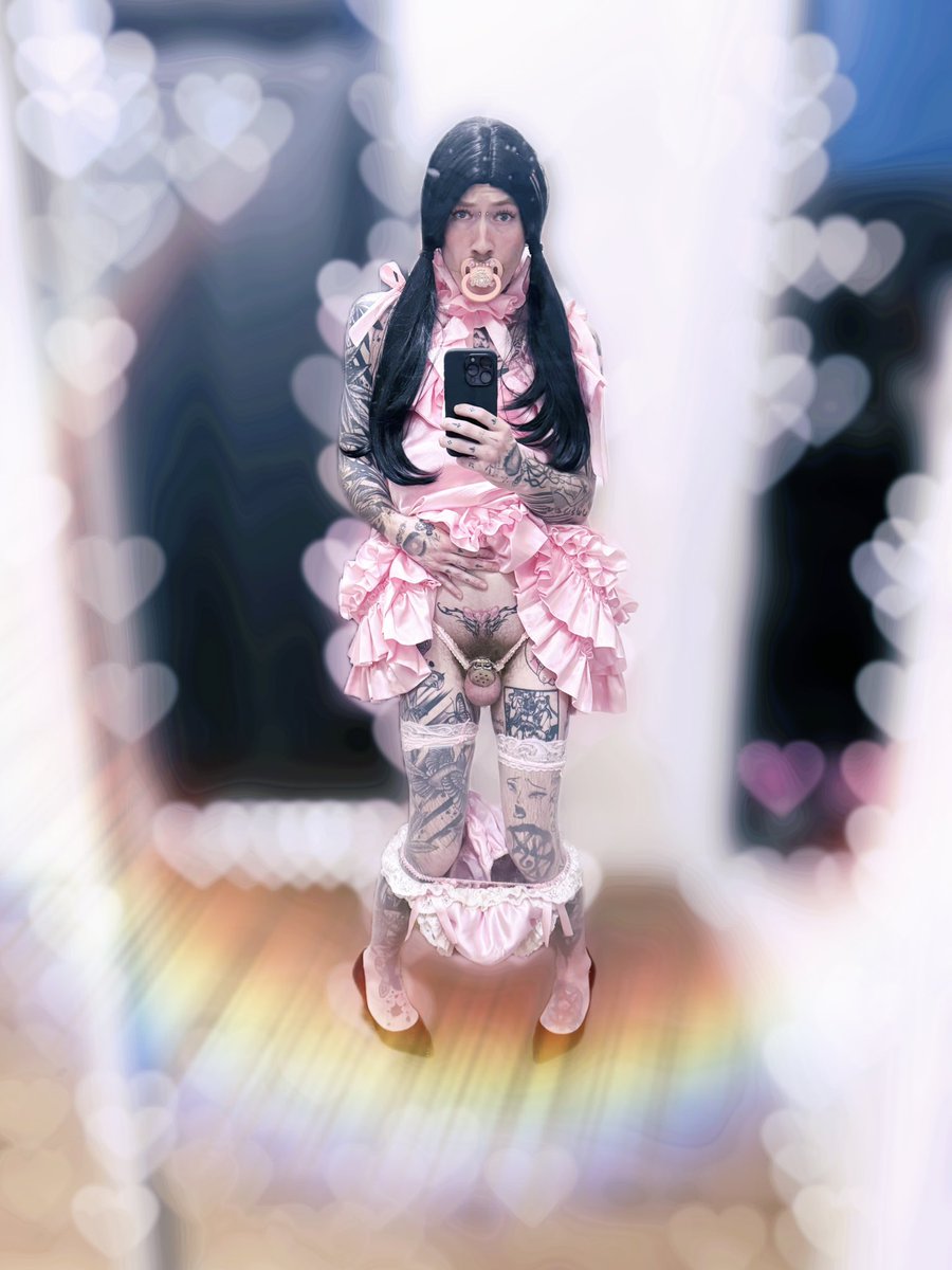 SissyDestroyer tweet media