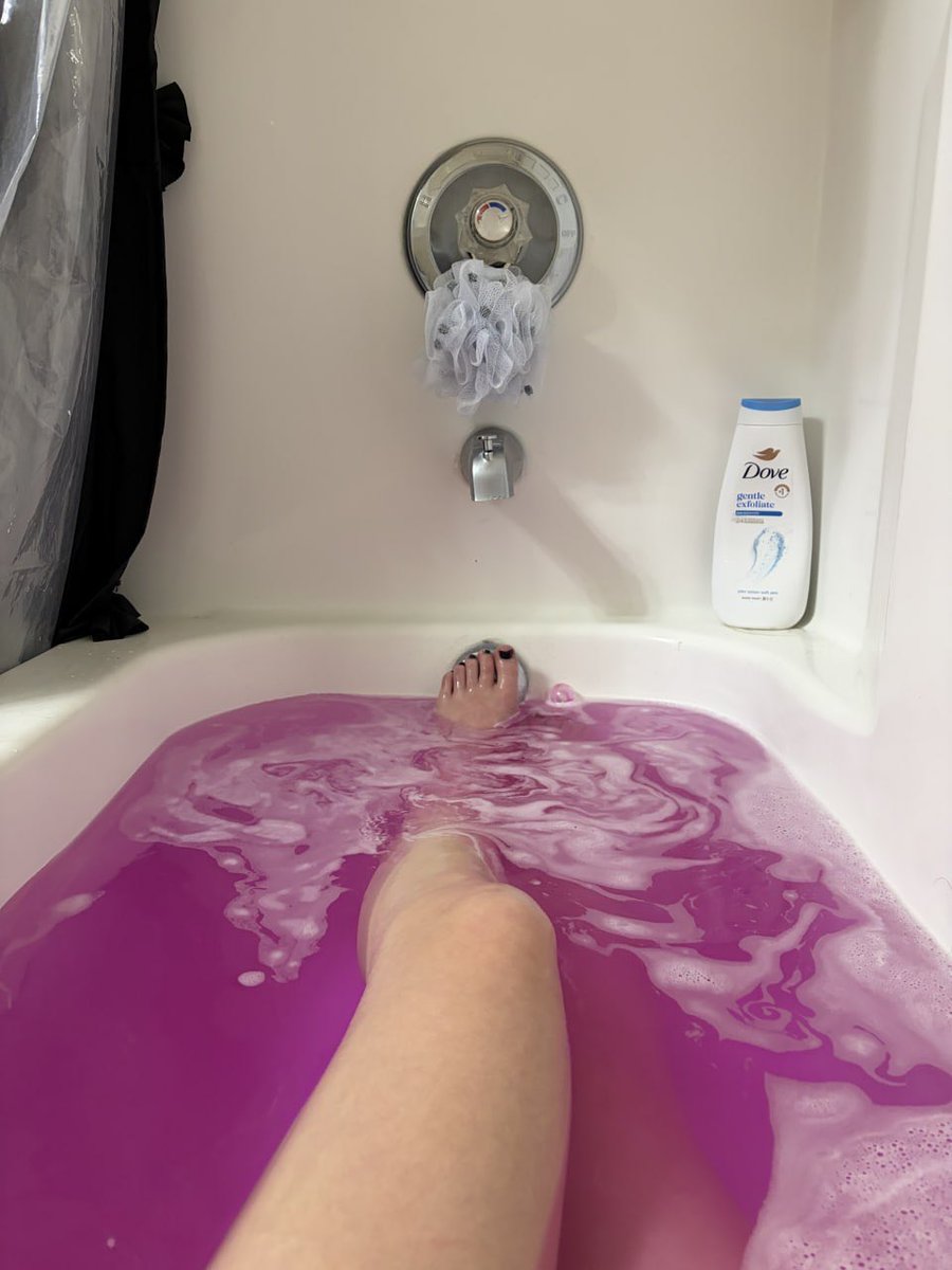 LillyBabexox's tweet photo. not getting out anytime soon https://t.co/K2jWe4jmPE