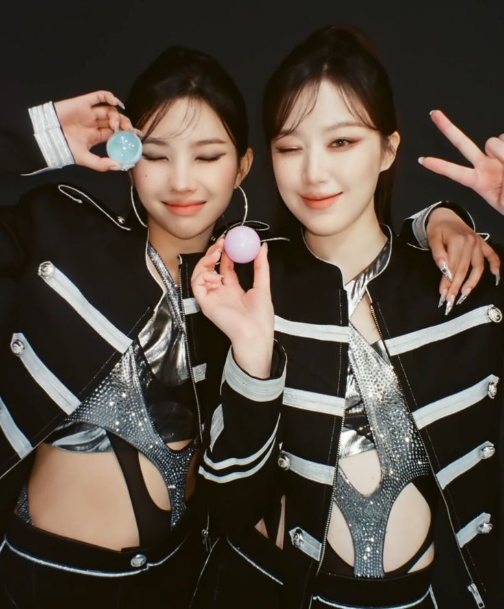 i-dle Base tweet media