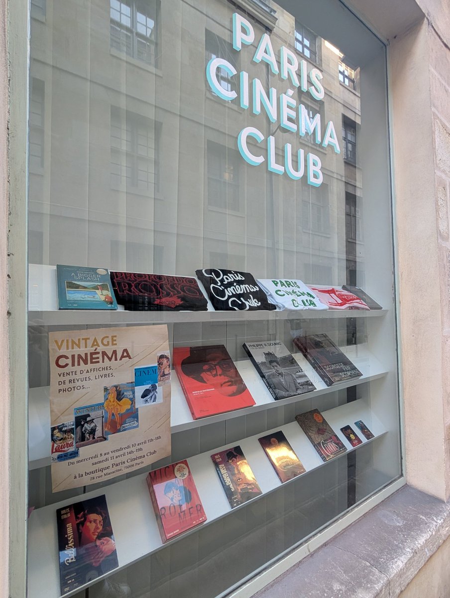 ParisCinemaClub's tweet photo. [Vente exceptionnelle] 🛒
Affiches, coffrets, livres, revues, photos, dossiers de presse, sacs, t-shirts, voici ce qui vous attend à partir d'aujourd'hui et jusqu'à samedi dans notre  boutique ! 

📍 Rdv au 28 rue Mazarine de 11h à 18h jusqu'à vendredi. Et samedi de 14h à 19h ! https://t.co/za8yyR2POa