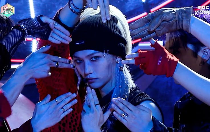 bushi ☾ tweet media