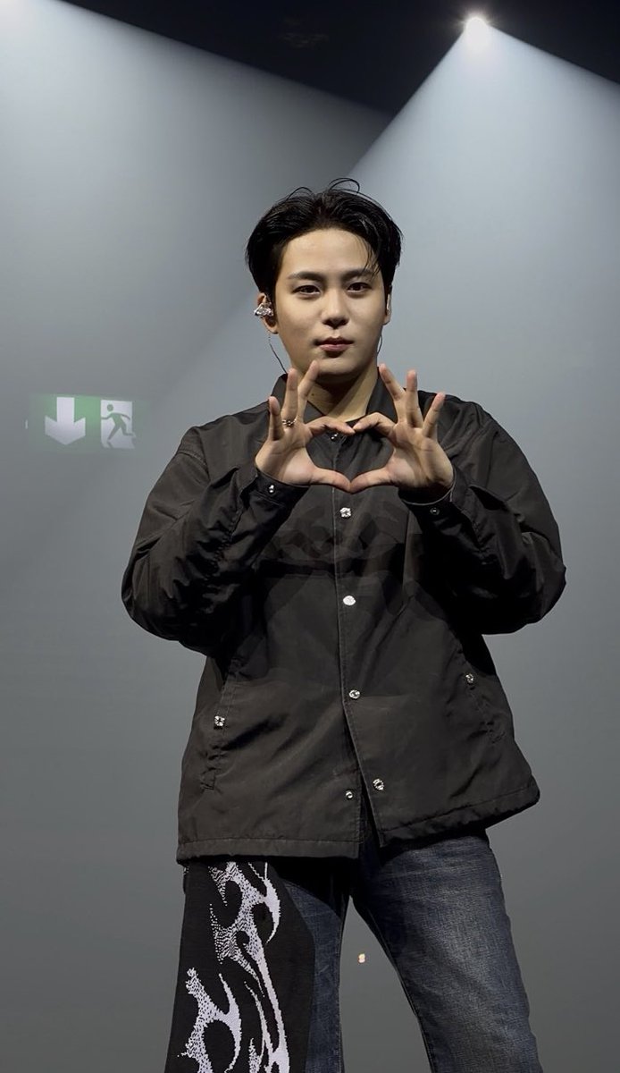 daily jongho. tweet media