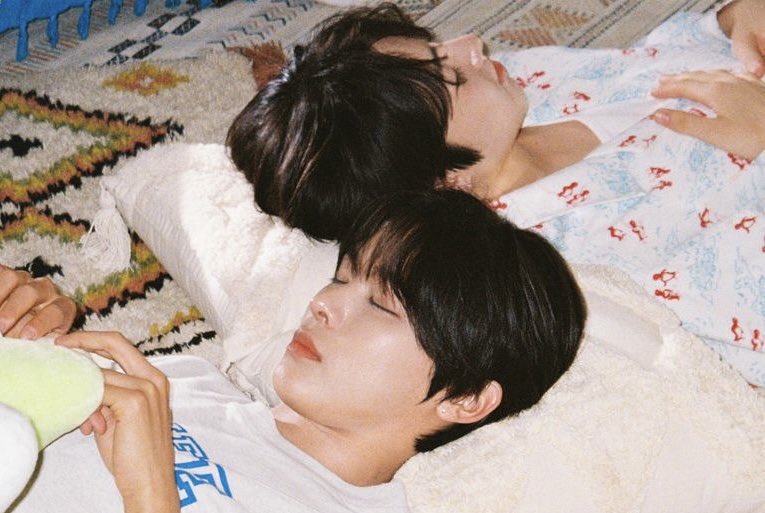 탐쿠중.. tweet media