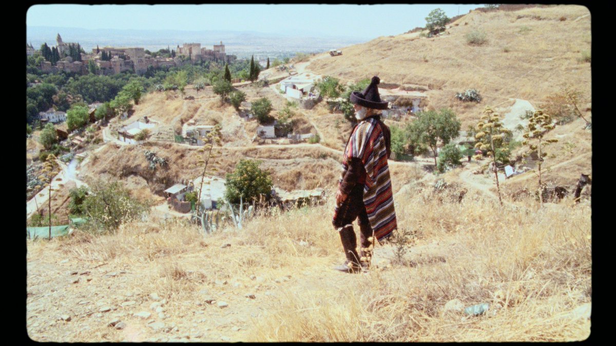 MuboxStudio's tweet photo. Hoy, en el Día del Pueblo Gitano, recordamos a Chorrojumo, el autodenominado “Rey de los Jitanos” de Granada 👑

Su leyenda vuelve a latir en "Quién vio los templos caer" de Lucía Selva

🎬 Este viernes estreno exclusivo en Granada 
https://t.co/lbEfZJL6un

#DíaDelPuebloGitano https://t.co/ox1rKWmJ8f