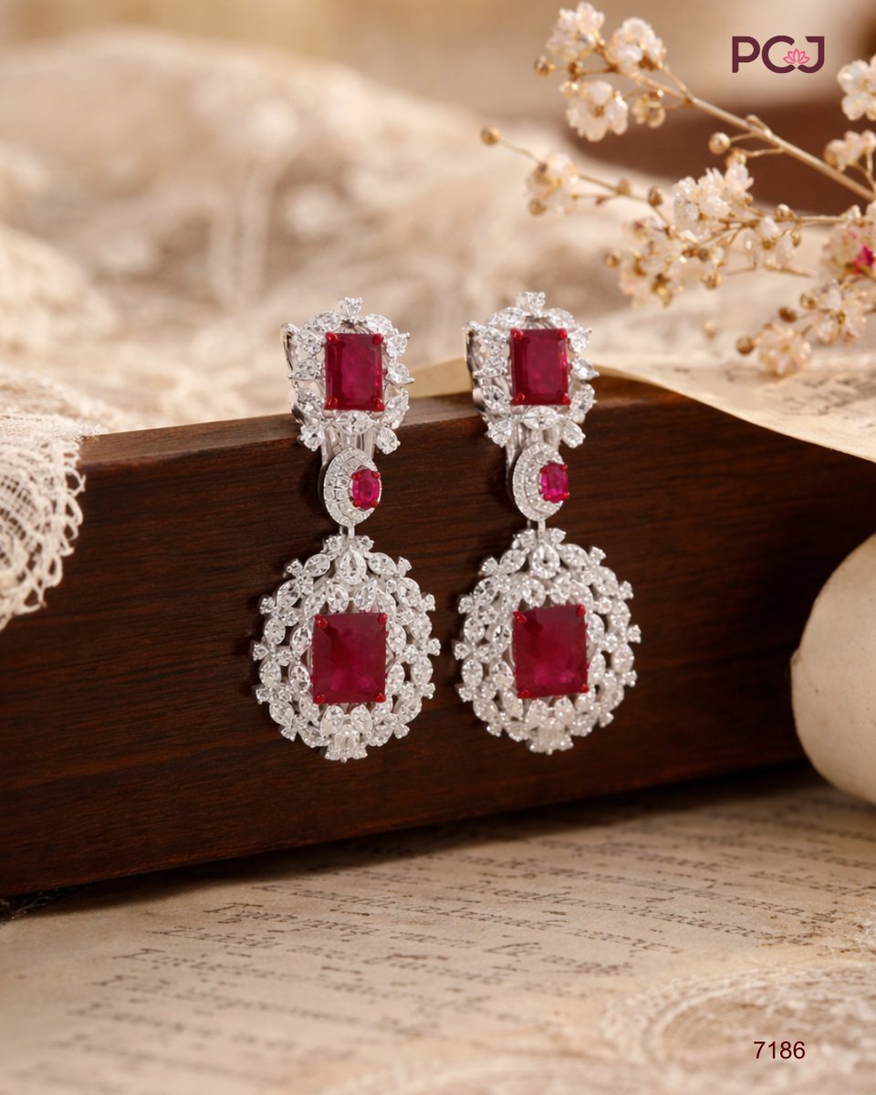 PCJeweller's tweet image. Grace that dazzles ✨
Ruby &amp;amp; #diamond #earrings by @PCJeweller — made to shine forever ❤️
#PCJeweller #RubyJewellery #DiamondEarrings #BridalJewellery #LuxuryJewels