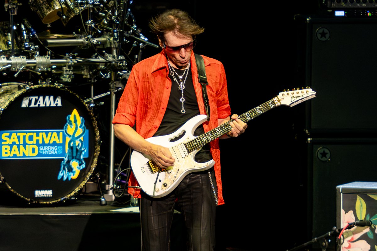 Joe Satriani tweet media