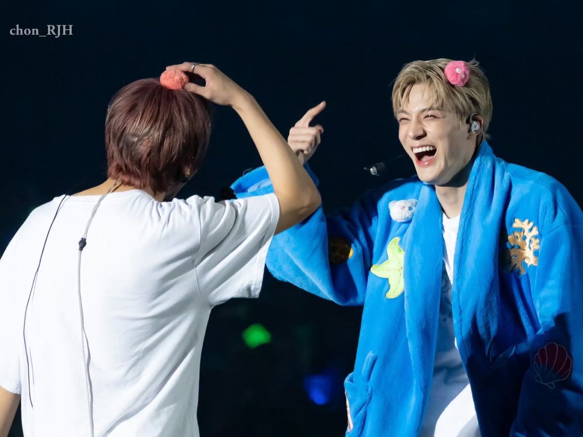 잔D #TASTE tweet media