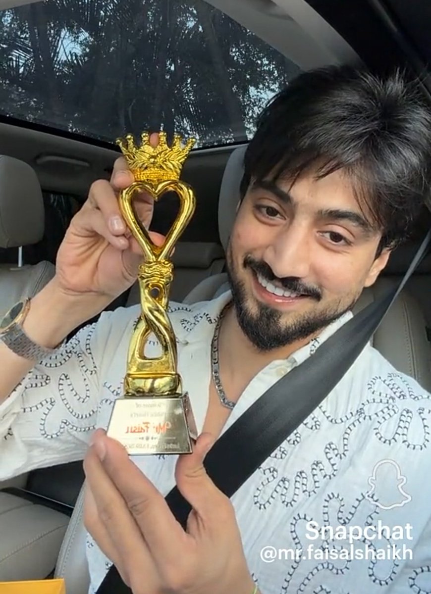 Faisu07Mrs's tweet photo. He got a Winner of public heart's trpy from his faisusqaud 🫶🏻😌
#FaisalShaikh https://t.co/8XaeN0cfnW