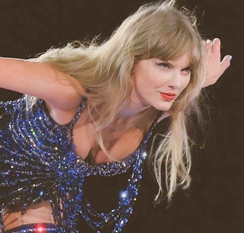 𝒮𝒶𝓇𝒶𝒽 (𝒯𝒶𝓎𝓁𝑜𝓇’𝓈 𝓋𝑒𝓇𝓈𝒾𝑜𝓃) ❤️‍🔥 tweet media