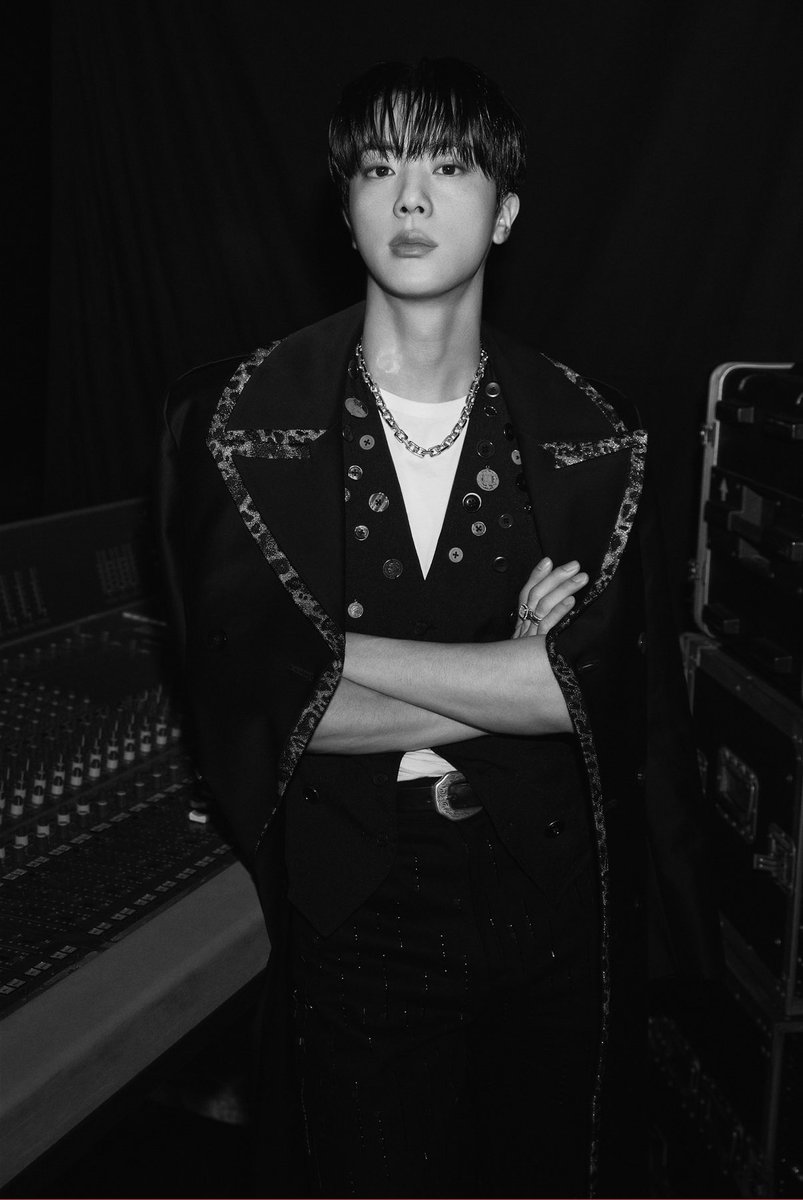 Nisa⁷ 𝘽𝙏𝙎 𝙮𝙚𝙖𝙧 💜 tweet media