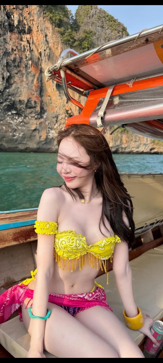Robert51305401's tweet photo. ทะเล สดใส ซ้อก้าด 💦 https://t.co/fBS6n3vvTI