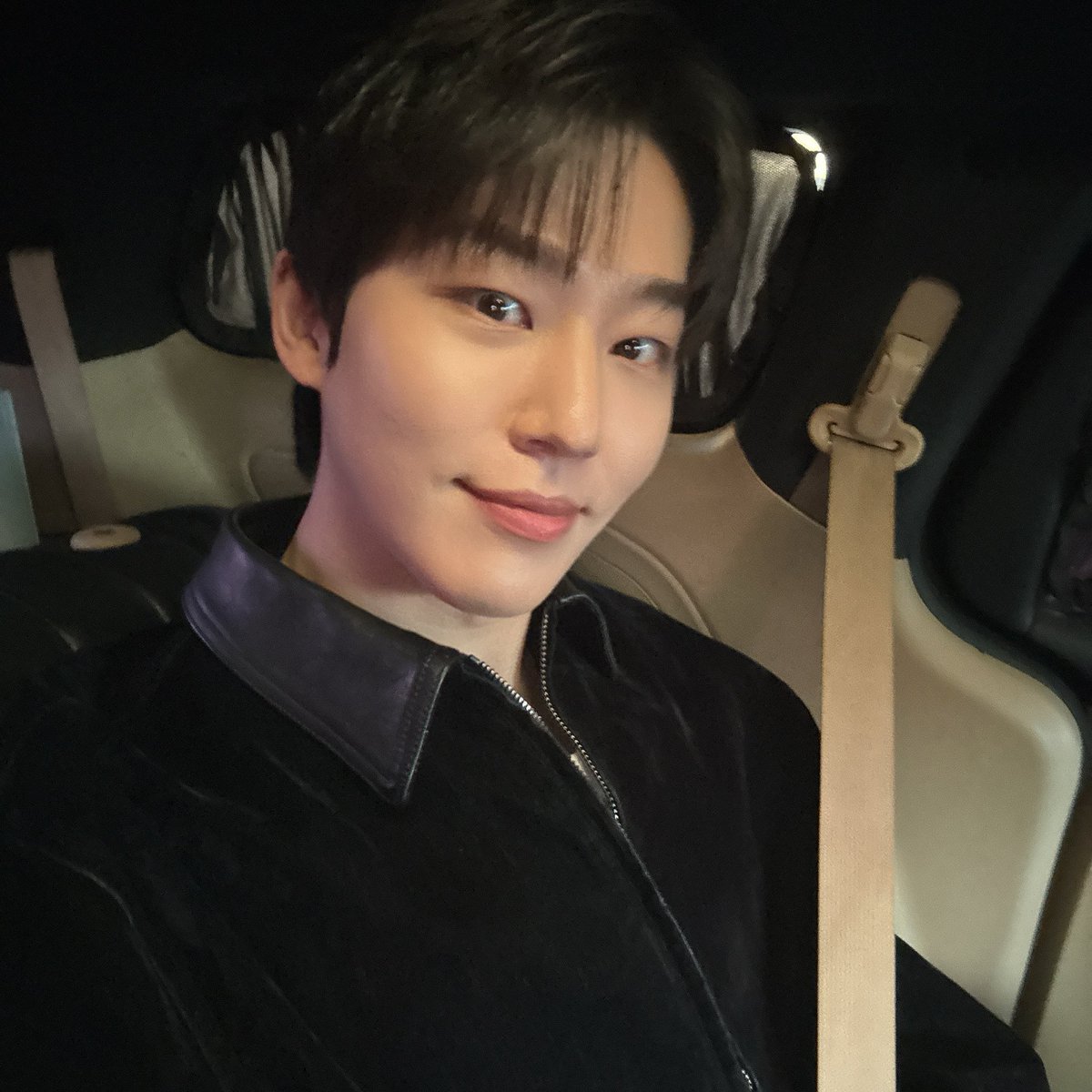 .｡❅*⋆⍋ tweet media