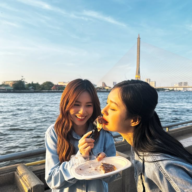 fel 🌻☀️ | SEA'S DAY!! 💙 tweet media