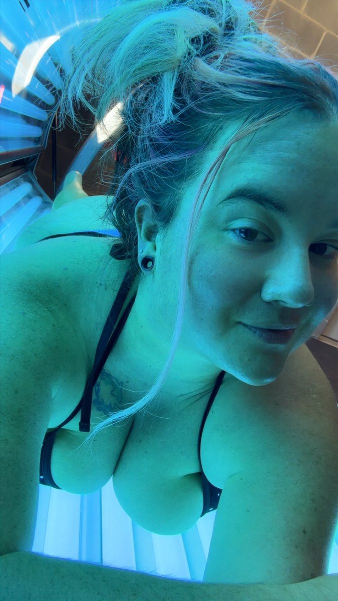 Bootzs77 aka Heavann Allison tweet media