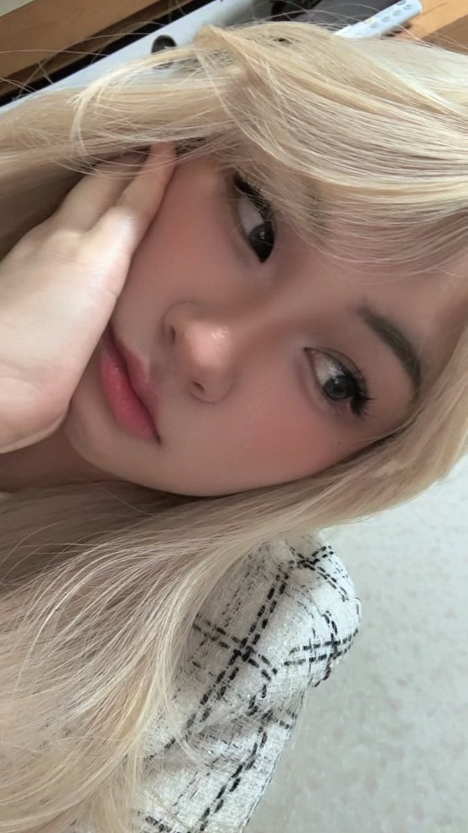 nana 🐈⬛ tweet media