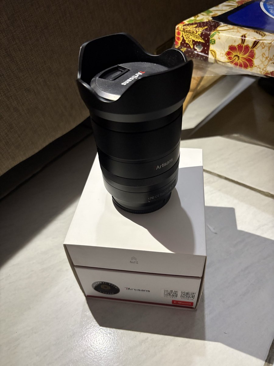 iamthevenomb tweet media