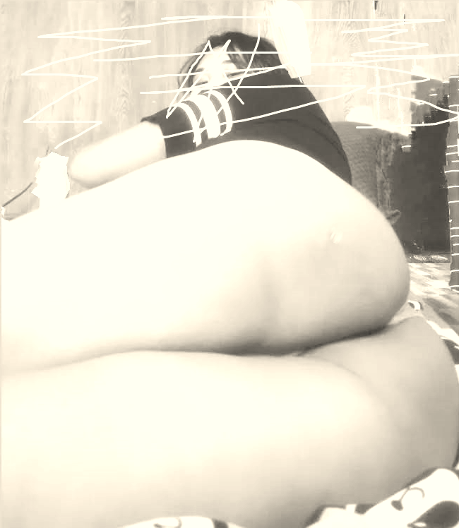 AprilFemboy14's tweet photo. Moon Rebel https://t.co/iRVhwSEpmI