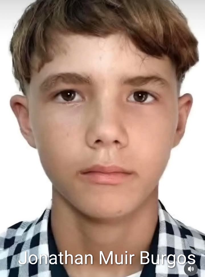 🇨🇺 Comienzo el dia con el #Twittazo por los #PresosDeCastro. 
Libertad para Jonathan Muir Burgos, niño de 16 años arrestado después de protestar pacíficamente en #Morón. No lo podemos dejar solo. Exijo su liberación inmediata. Jonathan es inocente!