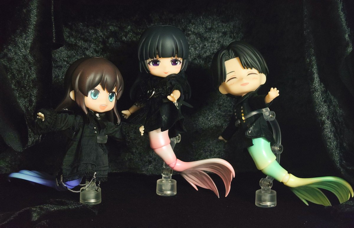 schwarz1335's tweet photo. 【RiRiUM 1st Album 『Prium』】
"人魚姫"
独りの時は明日が怖くなる事もある
この感情が
この想いが
消えてしまいそうで
割れてしまいそうで
大事な物ほど触れられない
大事だからこそ触れられない
けれどそのままだといつか割れてしまう
そんな嘆きの中で紡ぐ願いの歌
#RiRiUM💐💜🩵💚
#Prium https://t.co/JxNIpEFBVA