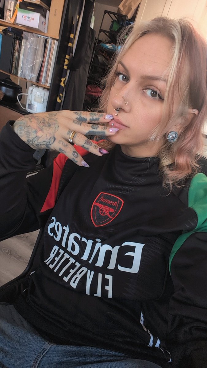 Hello Isla™ tweet media