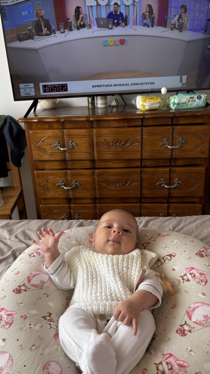 A_Frontini's tweet photo. Mi bebita luzu desde la panza, Celina saludándolos 💕 #nadiedicenada https://t.co/nQhOQhbv3S