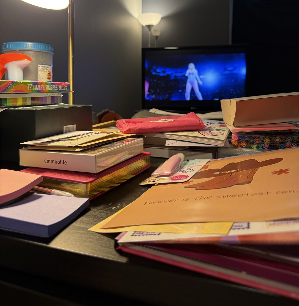 rolphbabycakes's tweet image. JUST STEP INTO ✨MY OFFICE✨

#TSTheErasTour #TSTheFinalShow @taylornation13
