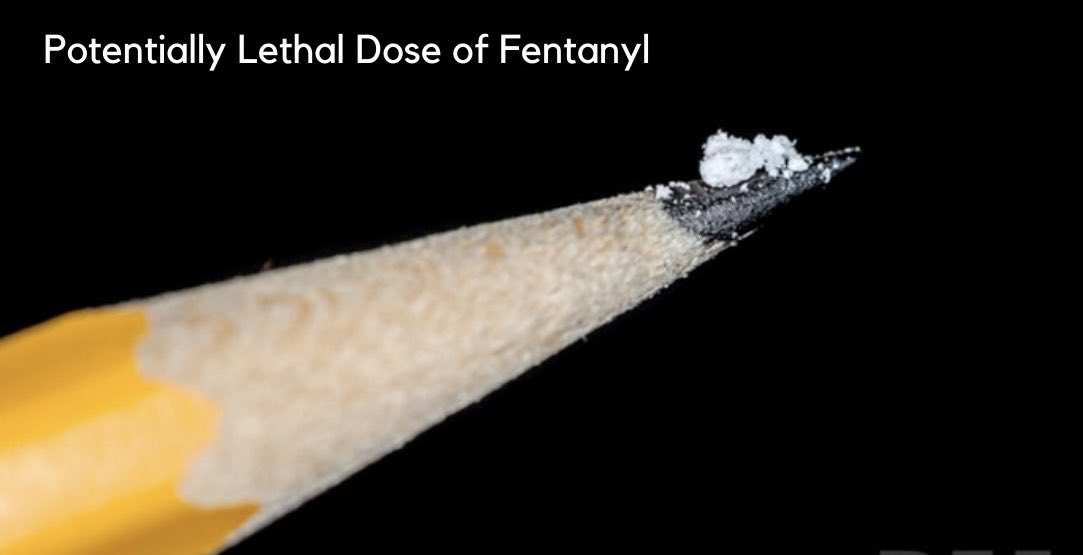DEANEWENGLAND's tweet image. #Fentanyl doesn’t give second chances. Just a tiny amount can be deadly. Know the risks. Talk about it. Save a life. #OnePillCanKill #StayAware @DEAHQ @TheJusticeDept #FentanylFreeAmerica