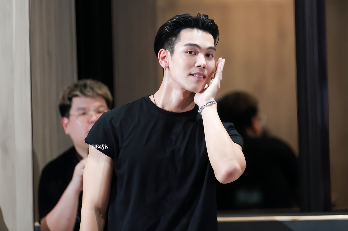 bib's sister tweet media