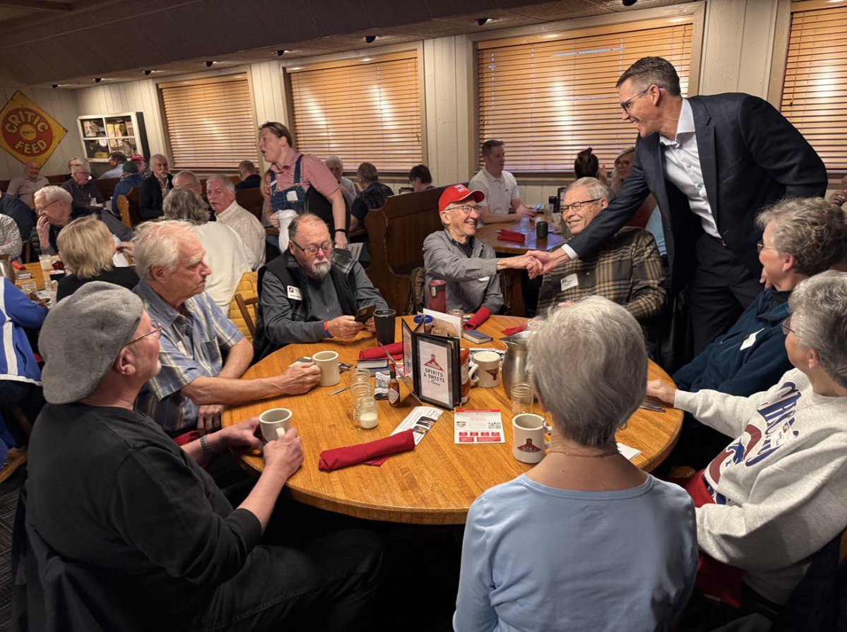 RandyFeenstra's tweet image. Kicked off the morning with the Westside Conservative Club at the Machine Shed!

Iowans are FIRED UP to keep our state red and defend our conservative values from the Radical Left.

We will NEVER let Extreme Liberal Rob Sand turn Iowa into California, Illinois, or Minnesota!