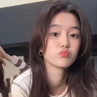 TheSmnggTheory tweet media