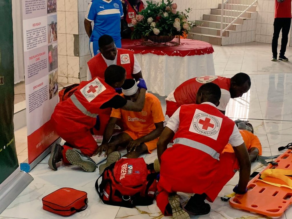 AkameCecile's tweet photo. Ce partenariat avec la Fédération Camerounaise de Football traduit notre volonté d’agir concrètement sur le terrain.

Former, prévenir et sauver des vies : le secourisme doit être au cœur de toutes les activités sportives. https://t.co/gbrdou5oXi