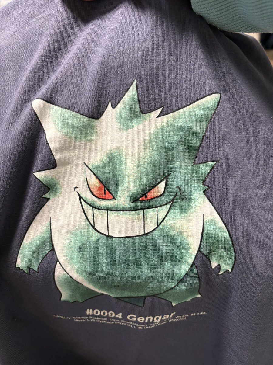 ユニクロで良いデザインのTシャツが売ってたんですよ〜