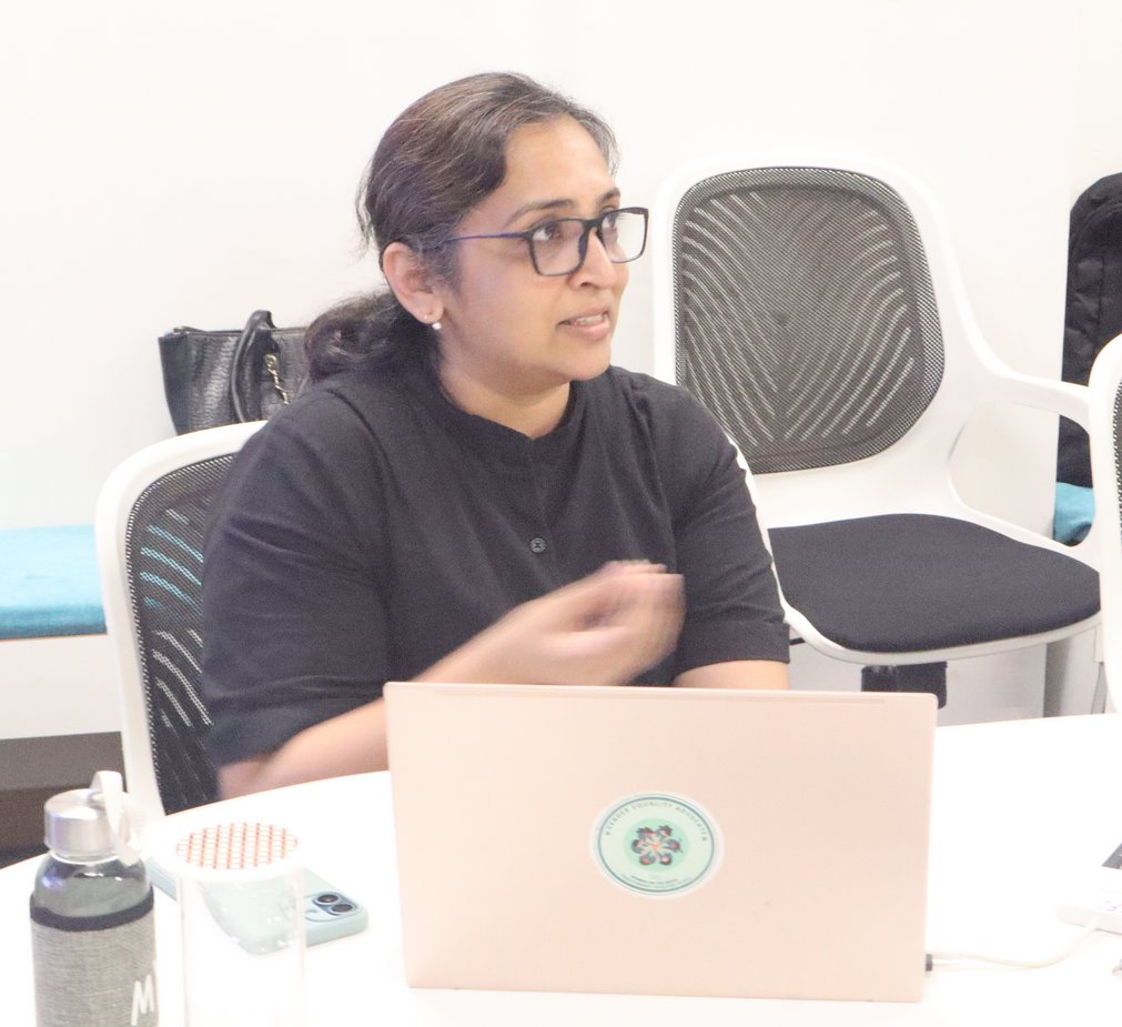 Ashank Desai Centre for Policy Studies, IIT Bombay tweet media