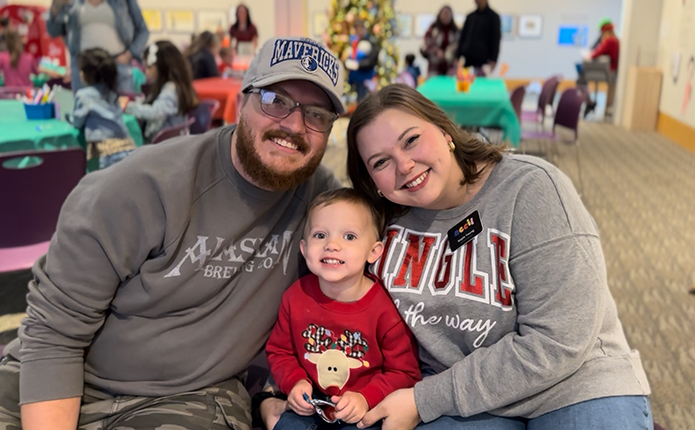 Letters to Santa, Grinch ornaments, story time and more! NCCIL's Snow Day event in December was packed with holiday magic. 🎅✨