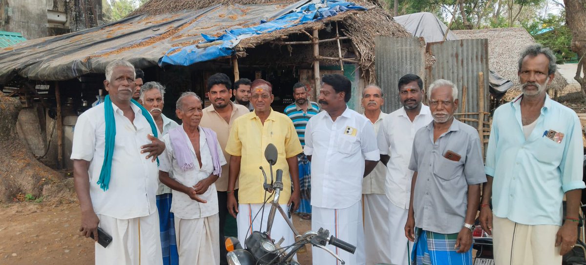 PMKCuddaloreDt's tweet photo. குமராட்சி கிழக்கு ஒன்றியம் நளன்புத்தூர் நந்திமங்கலம் ஆலம்பாடி அத்திபட்டு கிளைகளில் நிர்வாகிகள் சந்தித்து கிளை கூட்டம் சம்மந்தமாக பாமக நிர்வாகிகள் ஆலோசனை செய்தபோது.

#NDA #PMK #ADMK #BJP #Drஅன்புசோழன் https://t.co/NzTjBYt9Uj