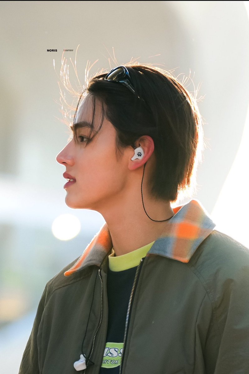 껀떠이 tweet media