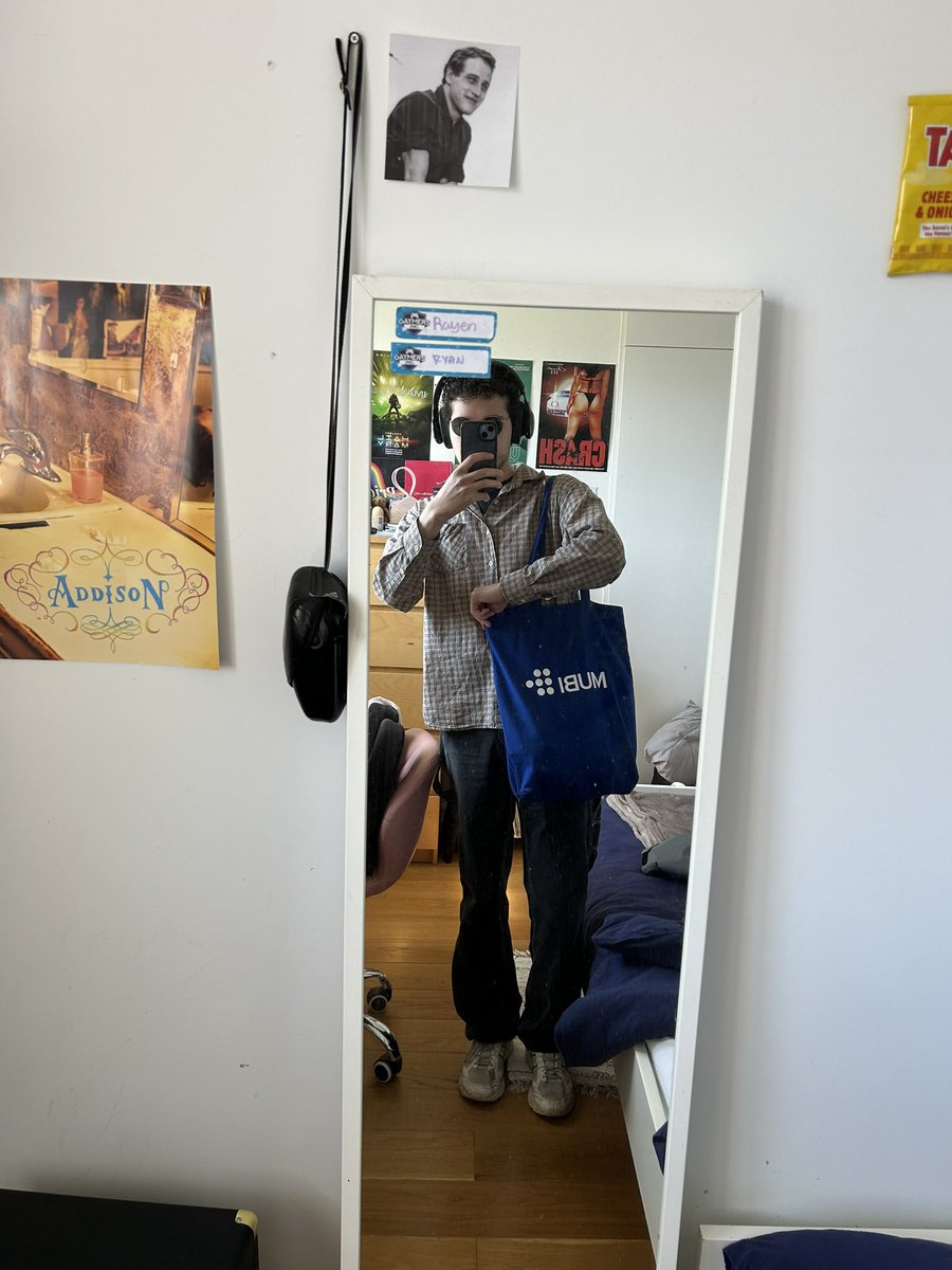 rayon_film's tweet image. I enjoy being performative (I live in east london)