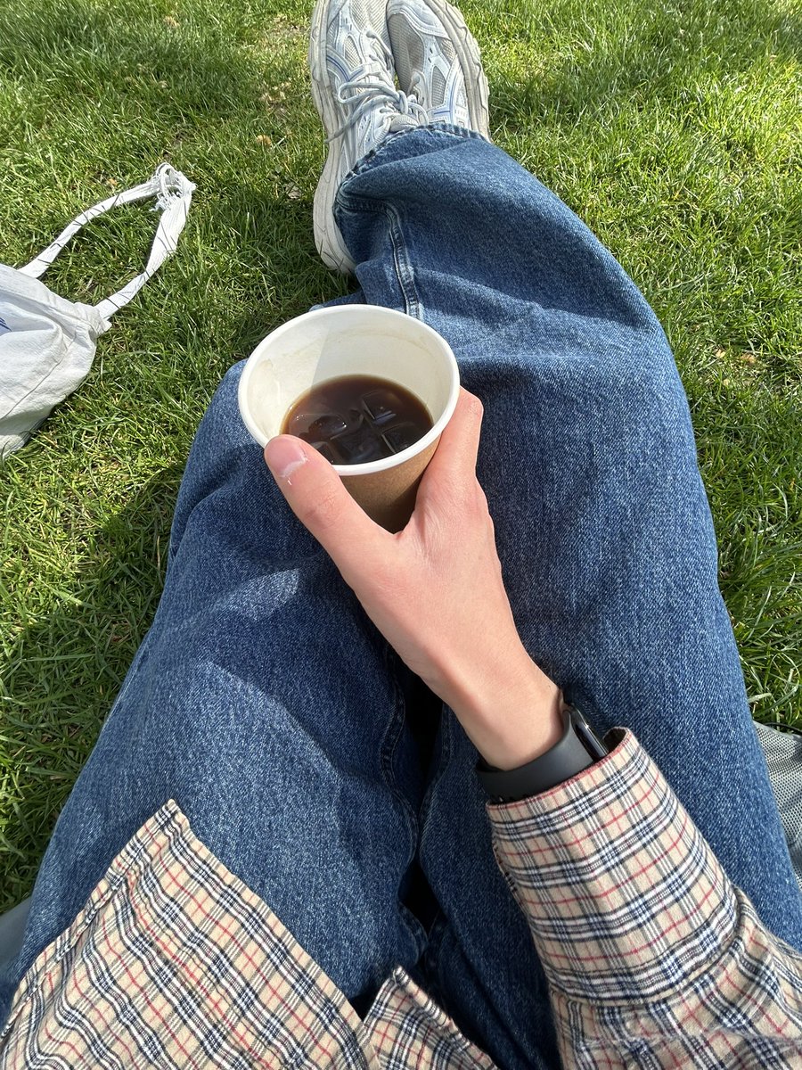 rayon_film's tweet image. I enjoy being performative (I live in east london)