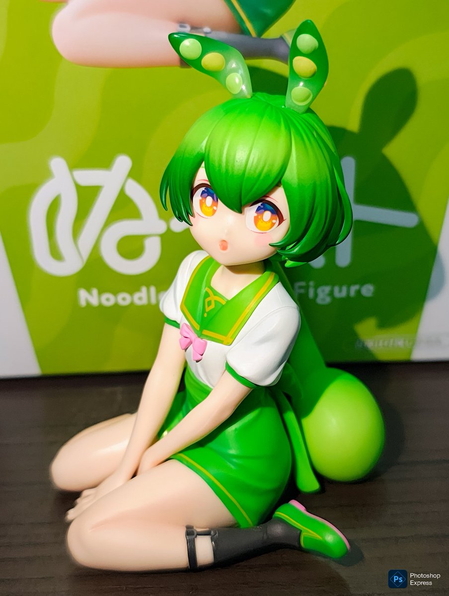 帰宅しました。 途端にぬーどるストッパーフィギュアーずんだもんーを開封する俺。 すまんな、こんな可愛い子を熱々な上に落下の危険があるカップ麺の