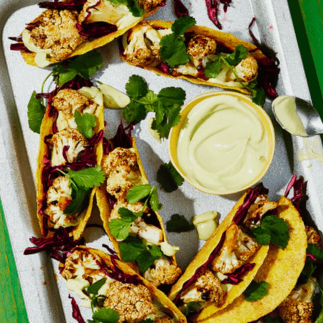 boredoflunch's tweet image. These crispy fried cauliflower tacos are perfect for meal prep — full of flavour, easy to make, and ready to enjoy throughout the week.

Full recipe: boredoflunch.com/recipes/air-fr…

#boredoflunch #tacos #cauliflower #vegetarian #dinner #mealprep