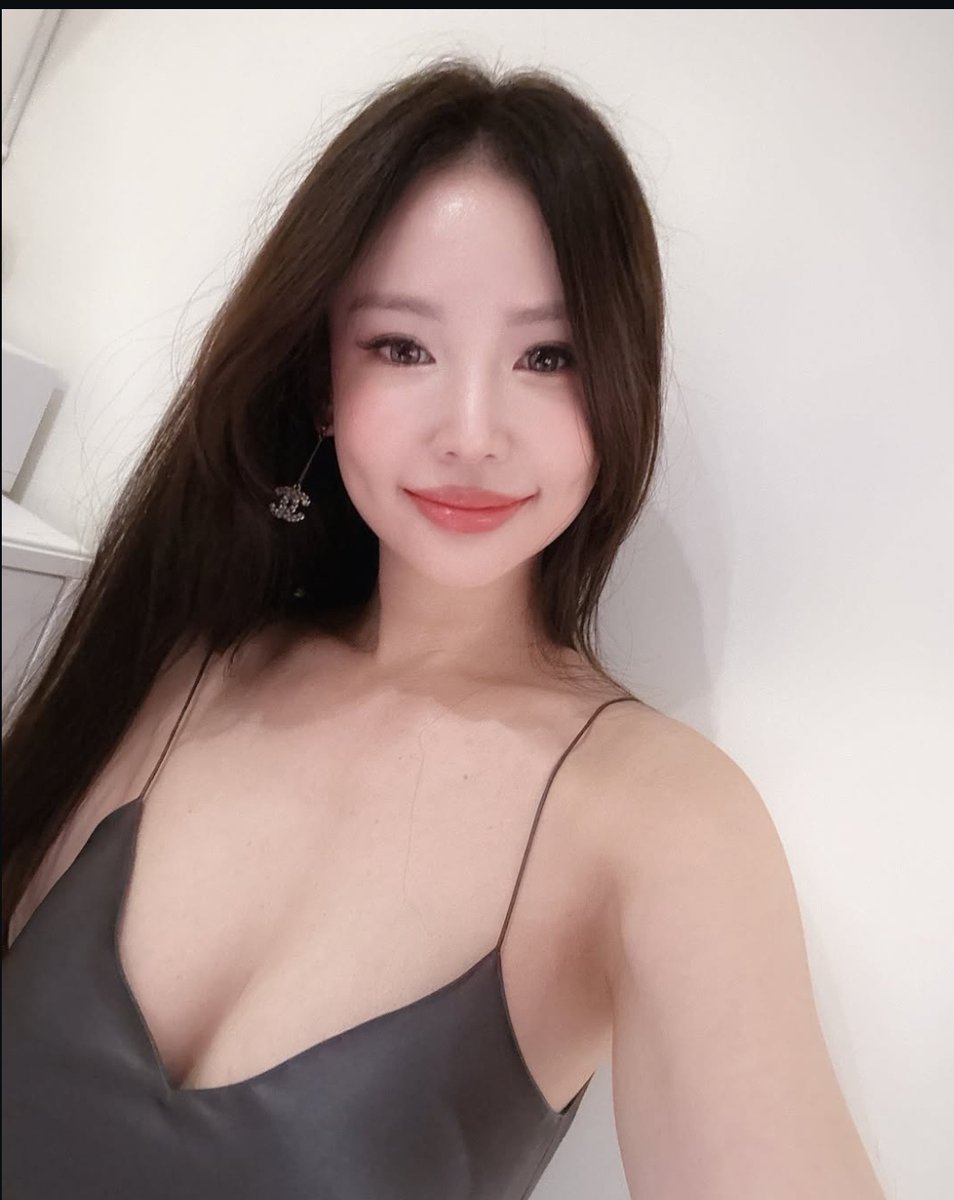 Joy wu tweet media