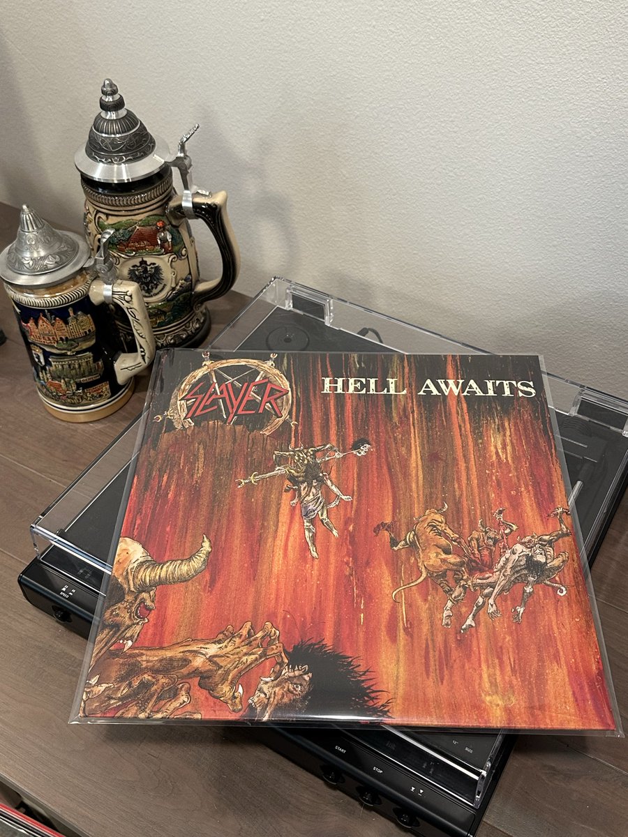 drrckbr's tweet image. Su nioj…

Slayer - Hell Awaits
🇺🇸
1985 (2016)

#Slayer #thrashmetal #extrememetal #masterpiece #legendarymetal #vinylmusic